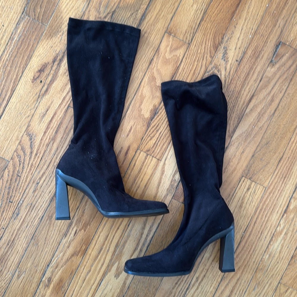 Elegant Black Heeled Boots for Women